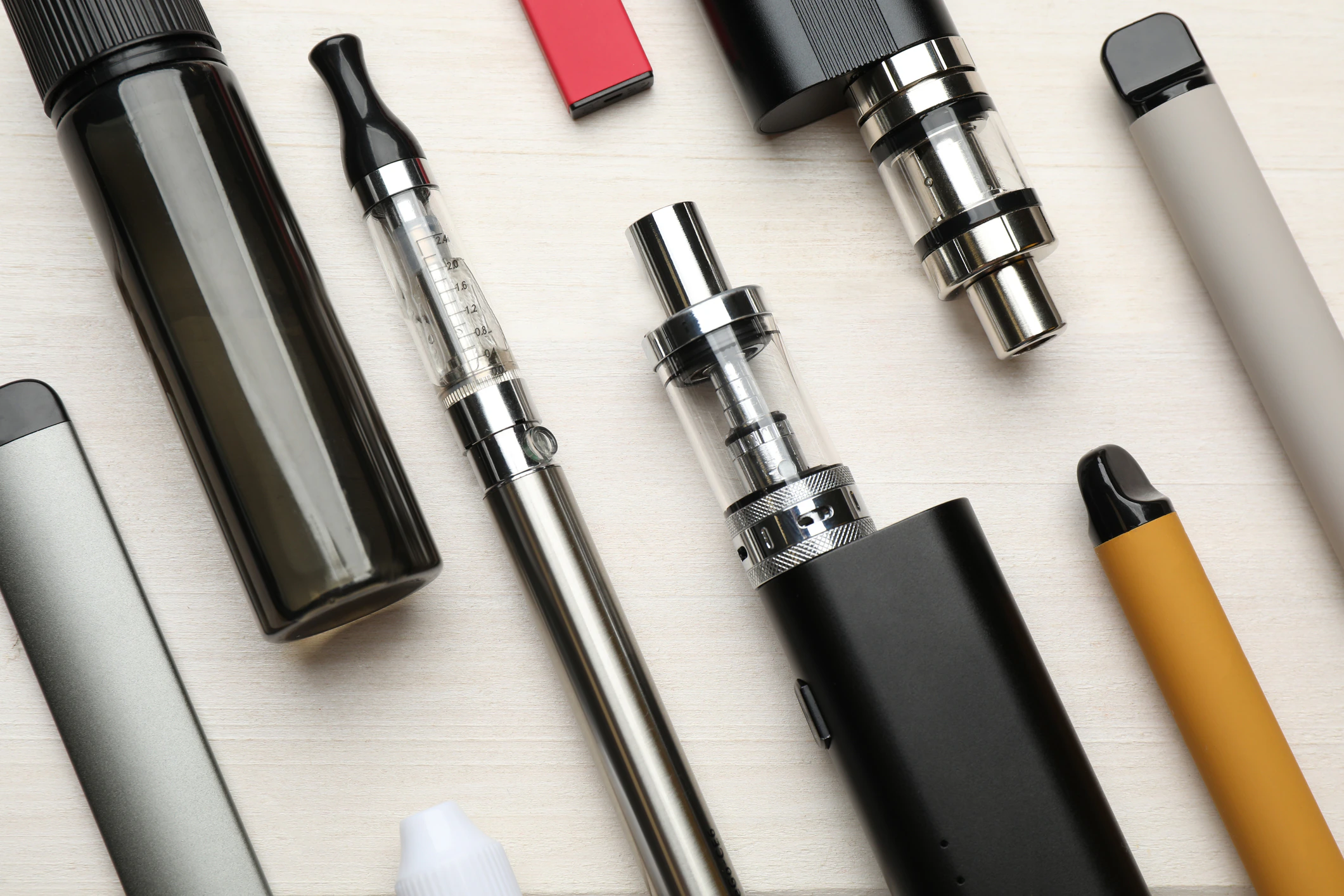 regulacje vape Polska, przepisy e-papierosy, certyfikacja urządzeń vape, bezpieczne ogniwa e-papieros - E-papierosy a zima. Wpływ temperatury na urządzenia | VEEV ...