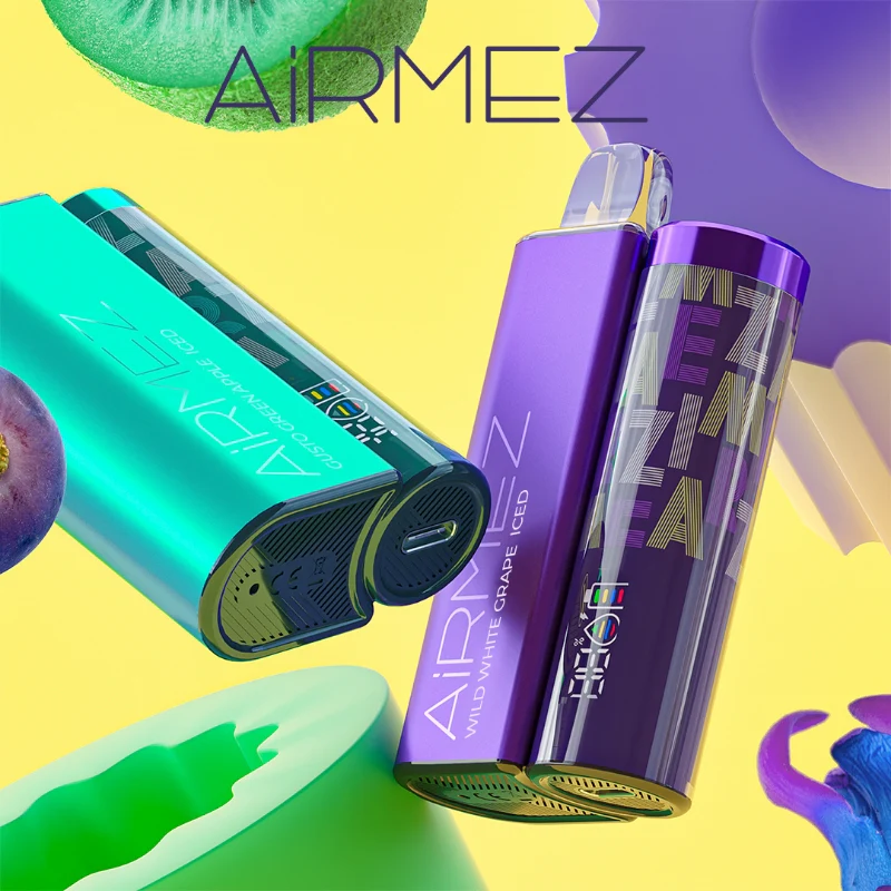 Zbliżenie na dłonie trzymające e-papieros Airmez Fox 4 w 1, prezentujące jego ergonomiczną konstrukcję i nowoczesny design, z sugestią innowacyjnego systemu wewnętrznego.